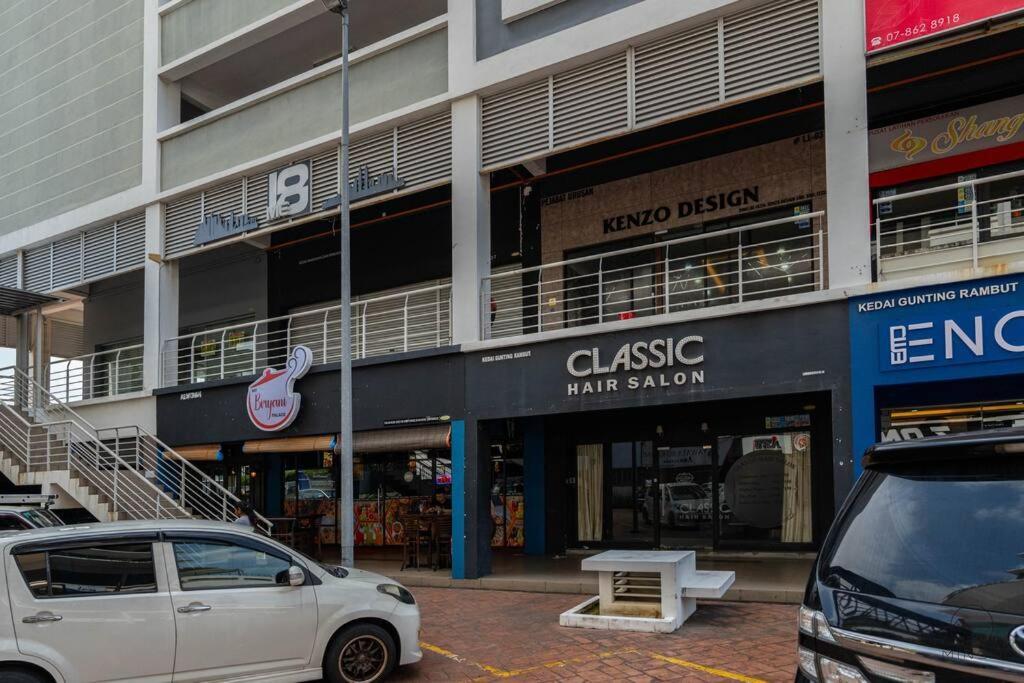 Akademik Austin #convinent #restaurant #milk Tea Apartment